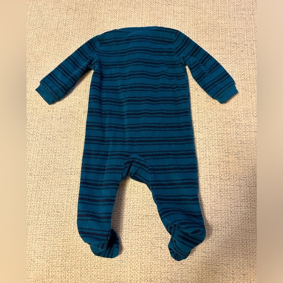 Baby onesie - Picture 2 of 2